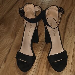 Dream Pairs Black Ankle Strap Heels